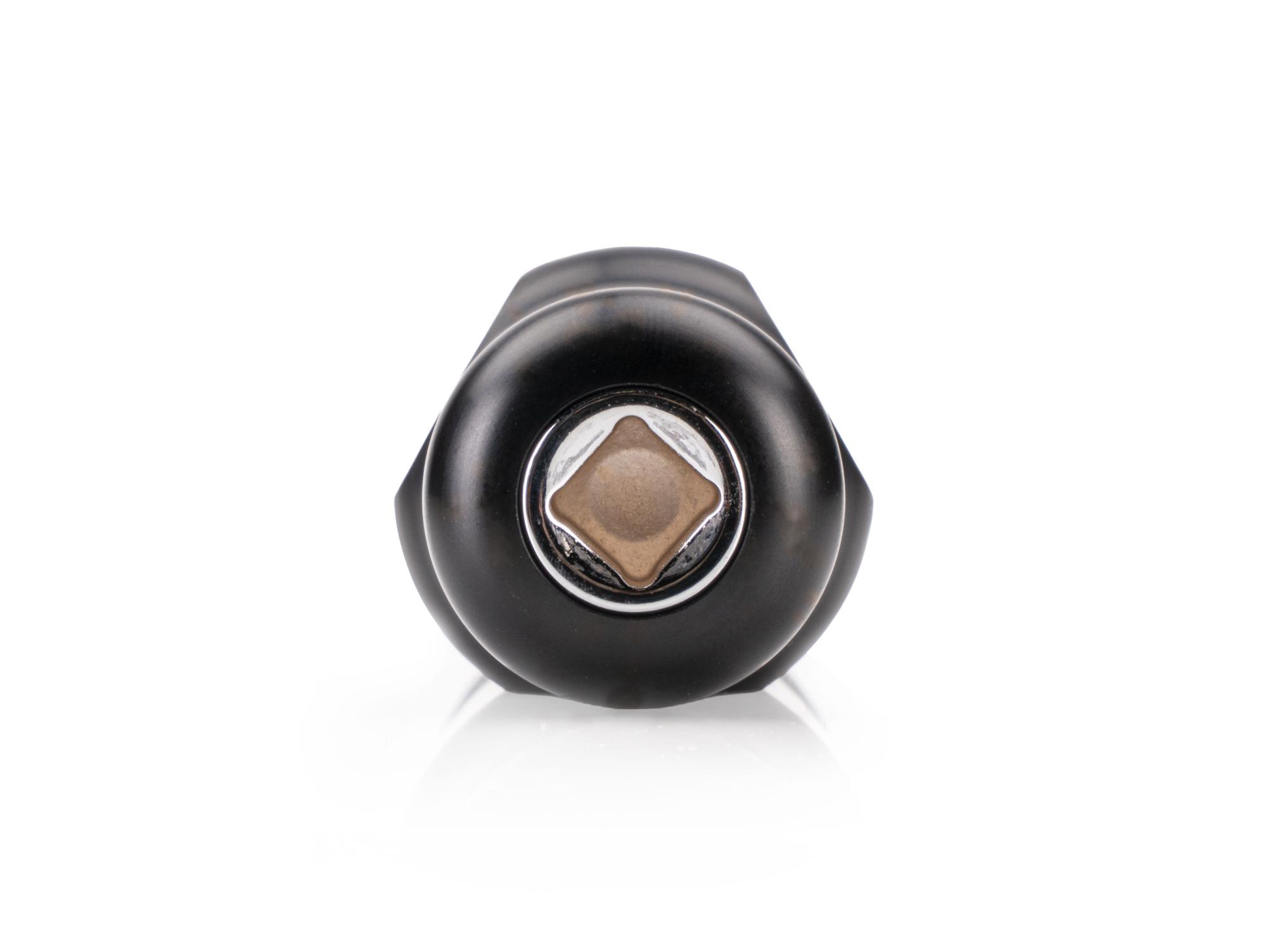 Closeup view of Tekton 5 inch socket driver. Item #SHM04109