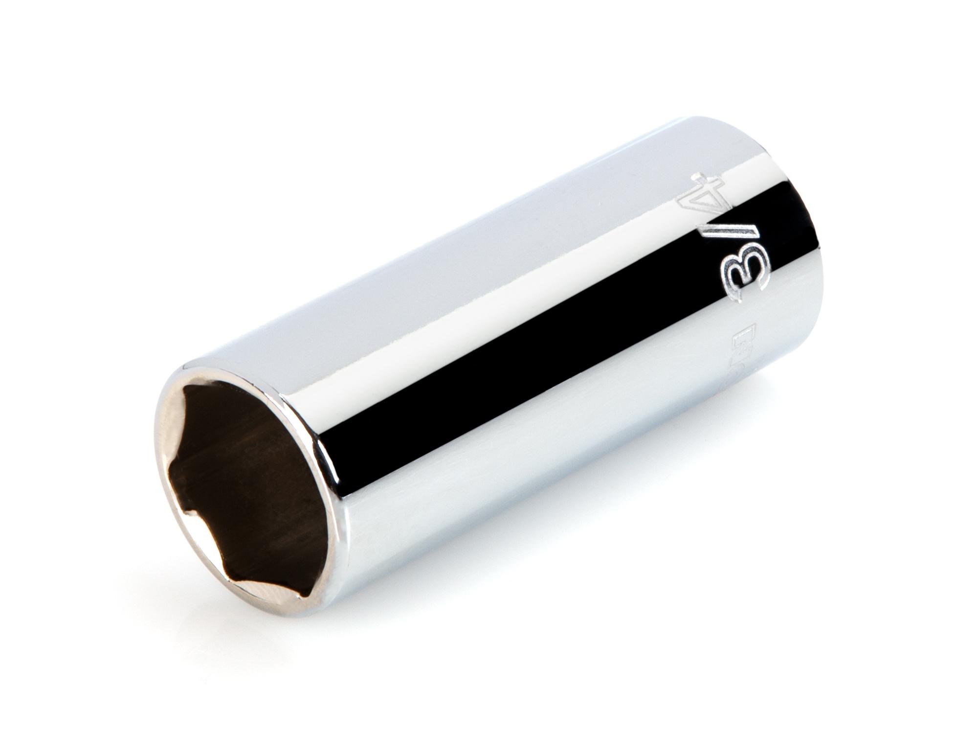 Front-right angle view of Tekton hand drive spark plug socket. Item #SHD25019