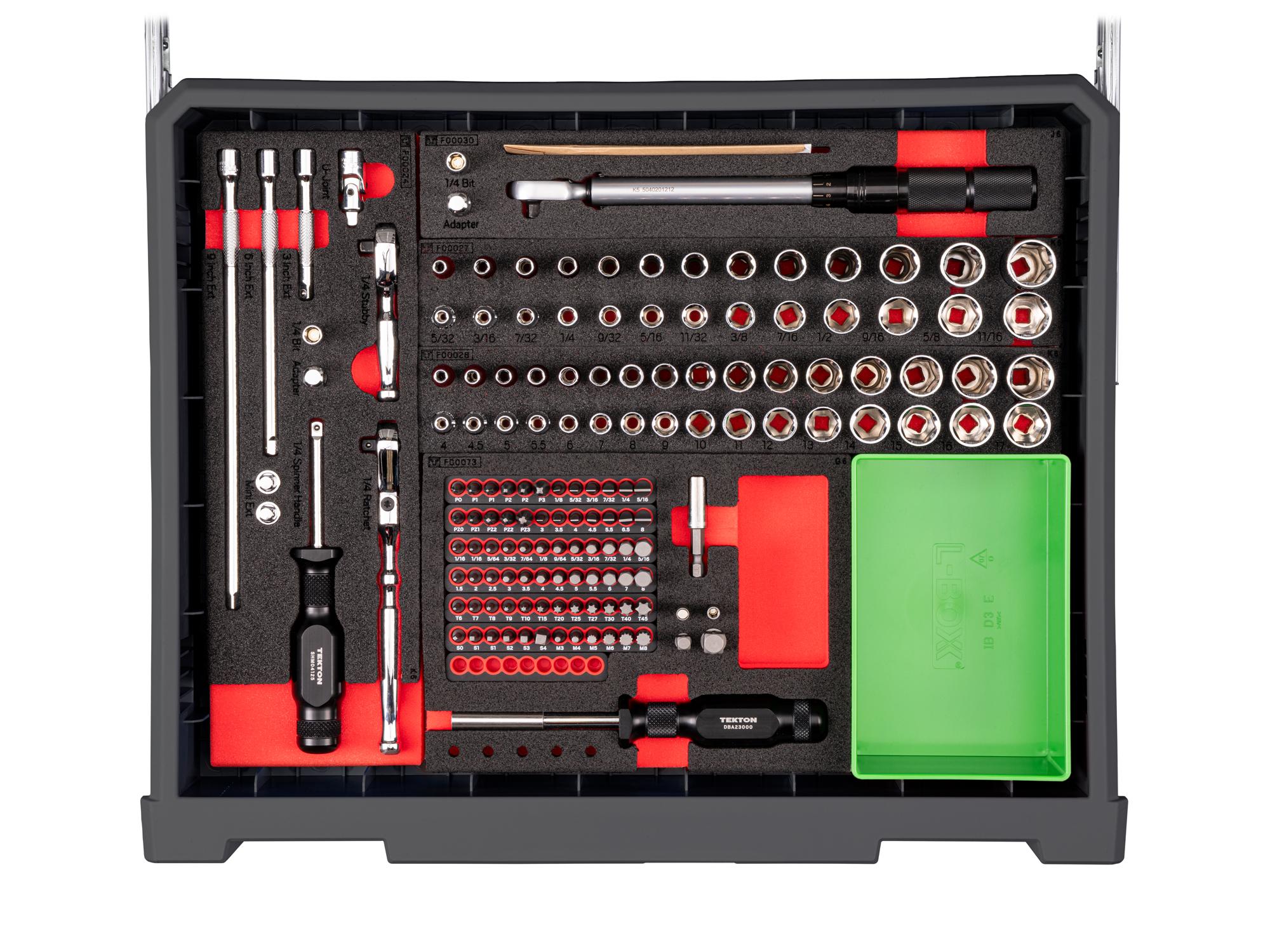 Contents of slate gray Tekton tool set with RIG 5-drawer tool box. RIG99205