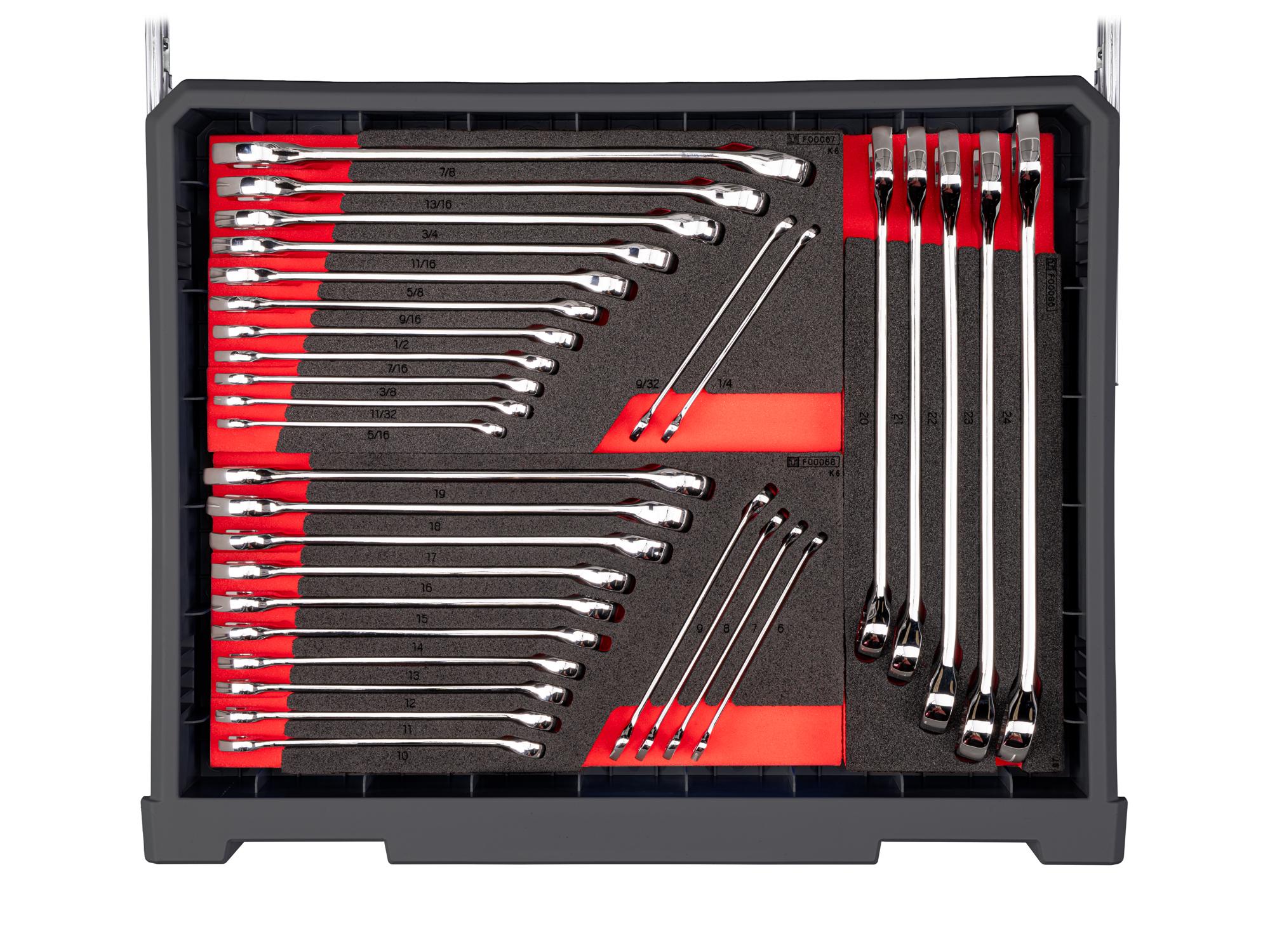 Contents of slate-gray Tekton tool set with RIG 5-drawer tool box. RIG99205