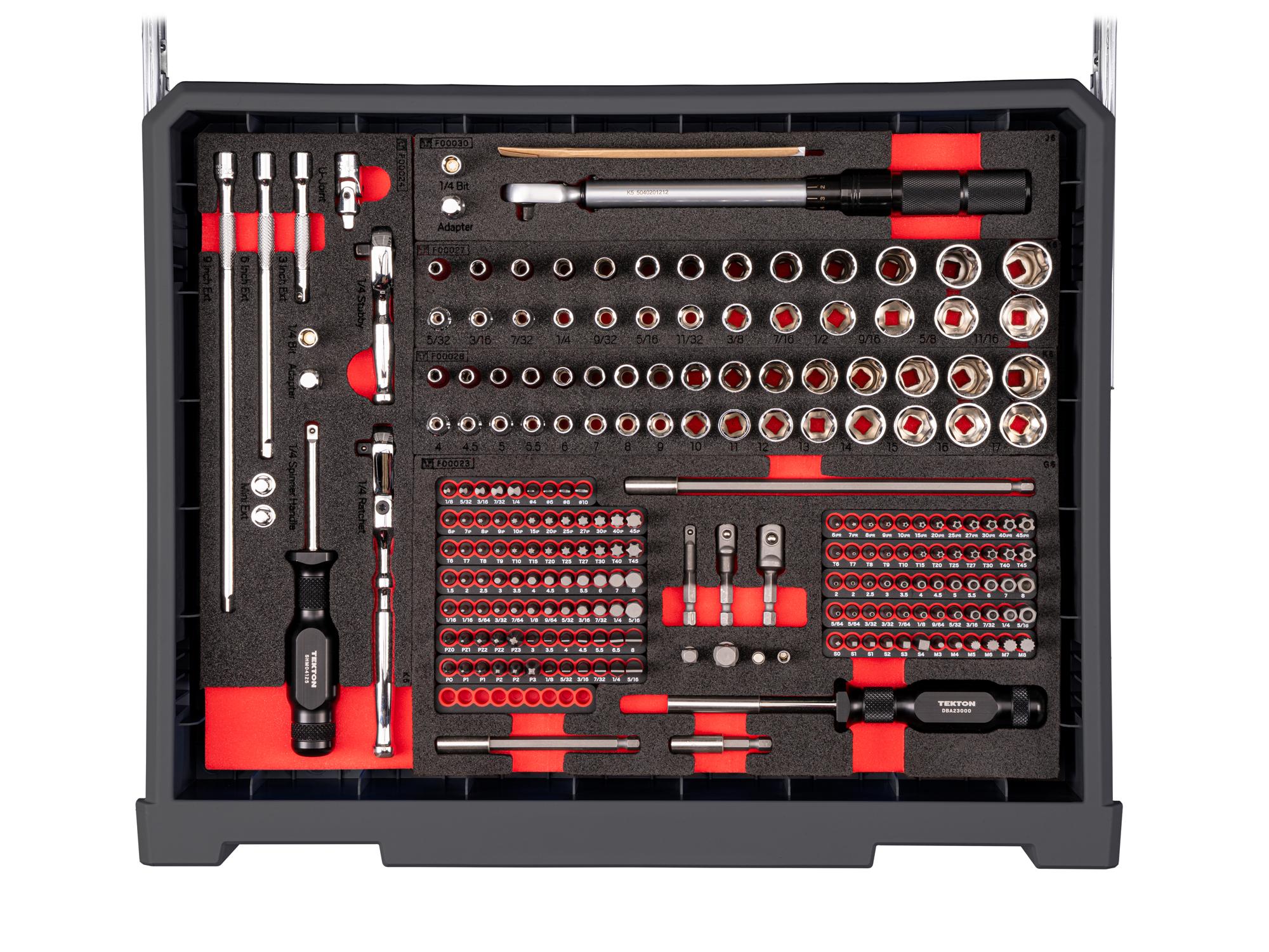 Contents of slate gray Tekton tool set with RIG 10-drawer tool cart. RIG99210
