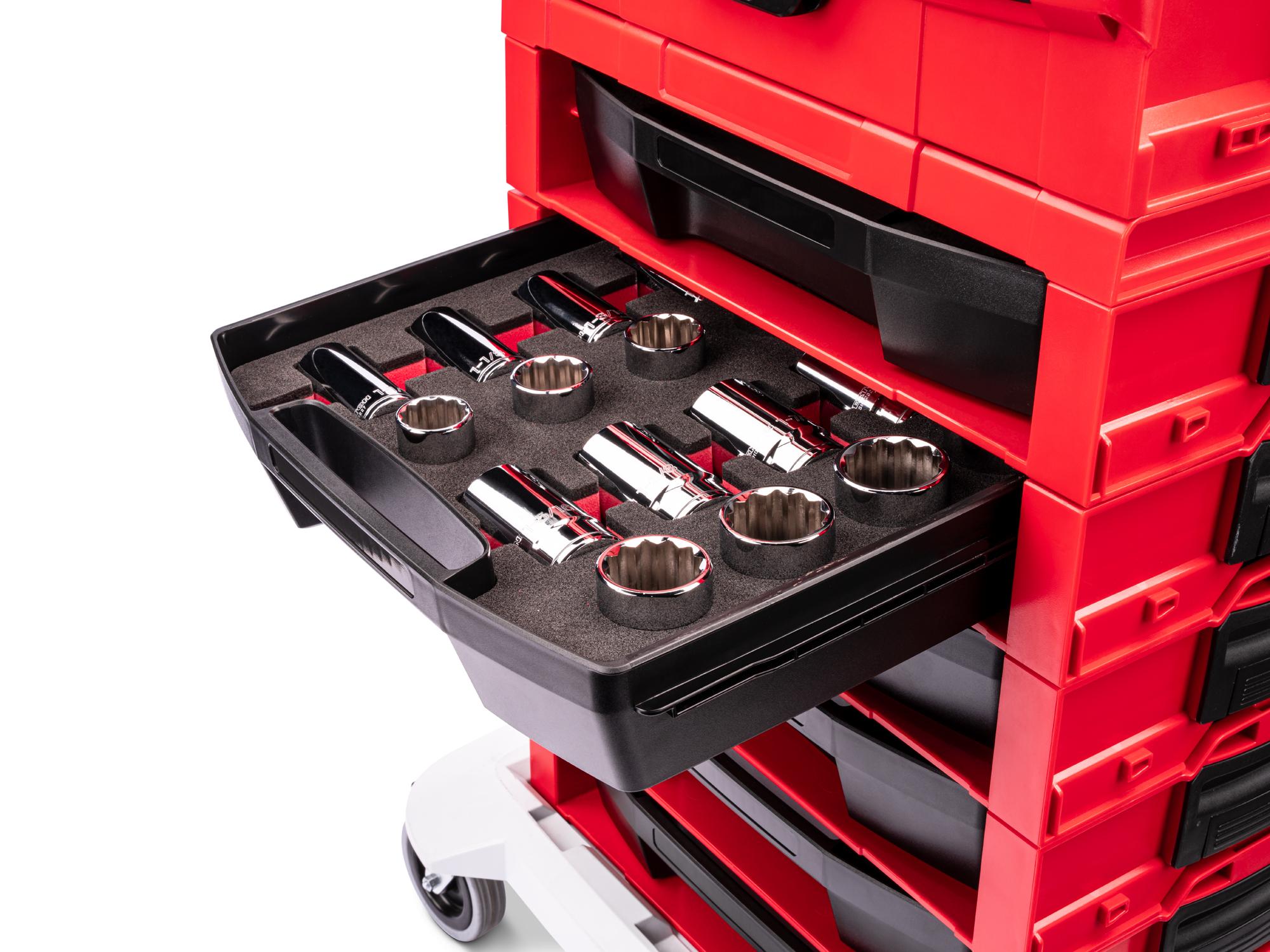 Example shown of Tekton hand drive 12-point socket set. Item #SHD92706
