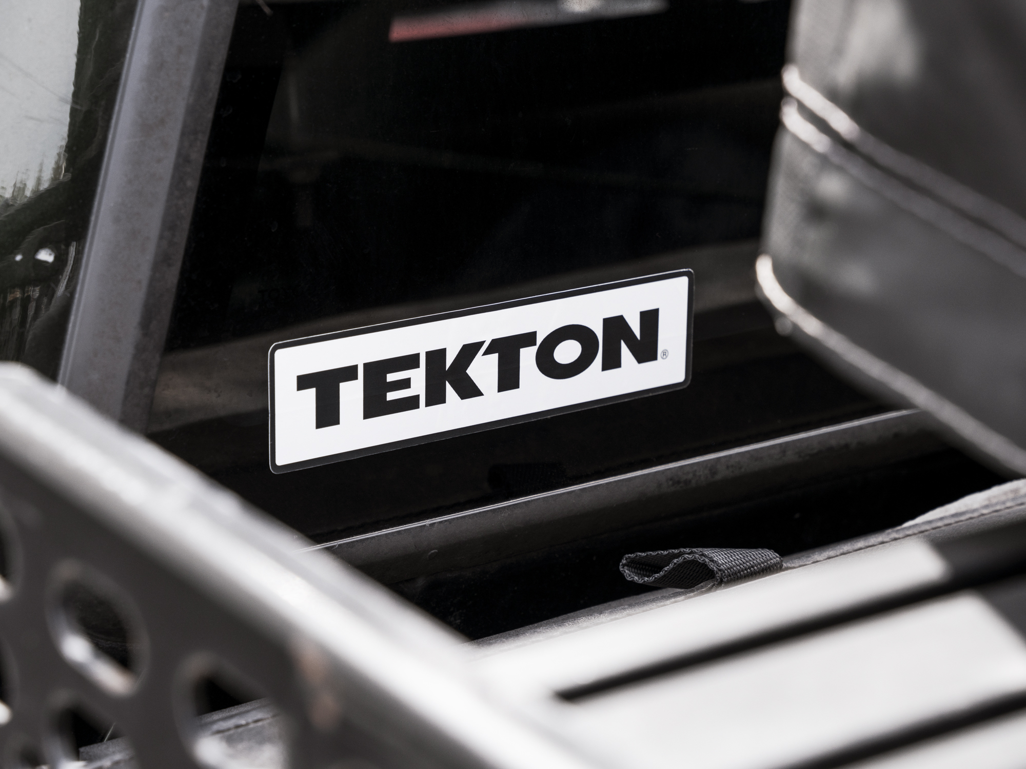 TEKTON Tekton Sticker (6 x 1-1/2 in.)