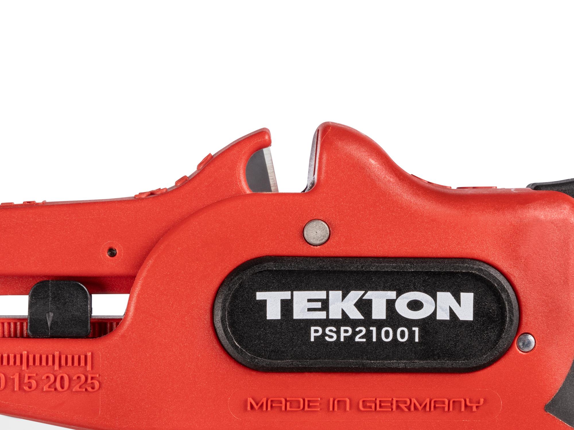 Closeup view of Tekton 7.1 inch wire strippers. Item #PSP21001