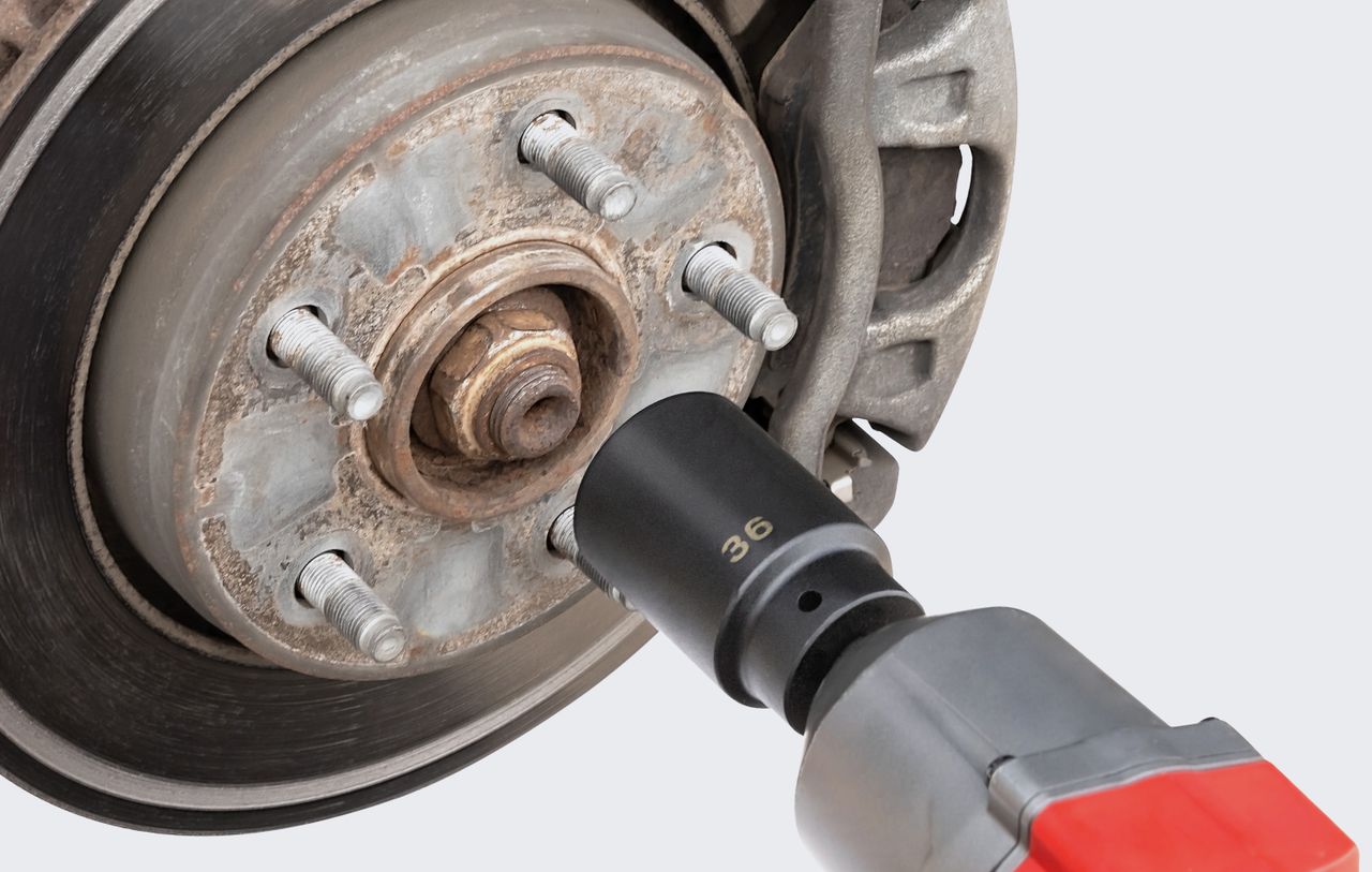 14Piece Axle Nut Impact Socket Set with Case TEKTON