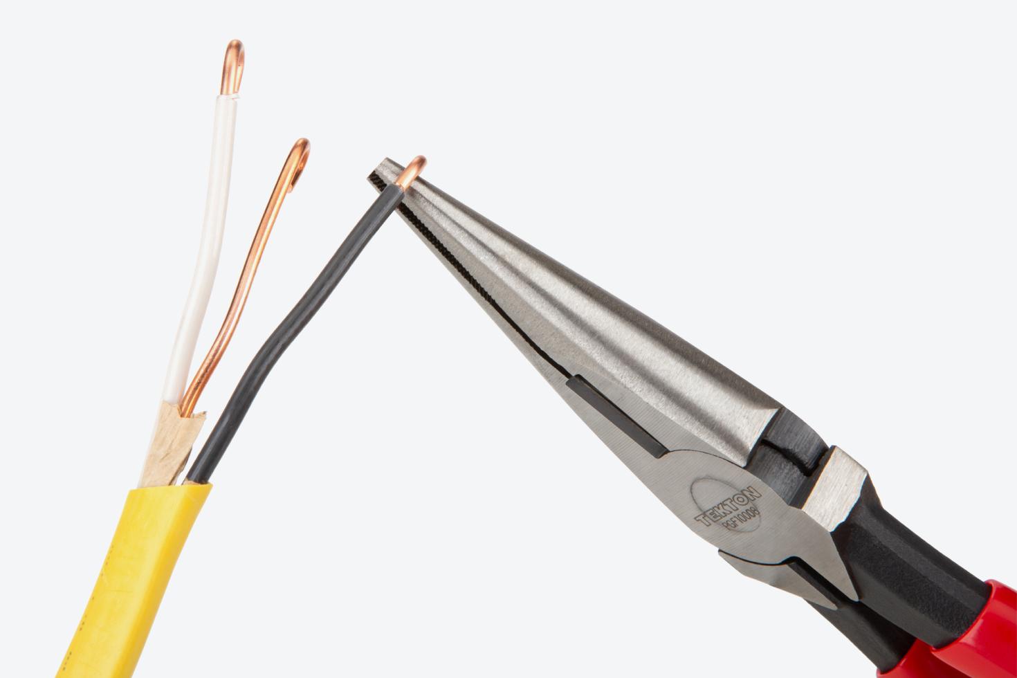 Pliers holding wire