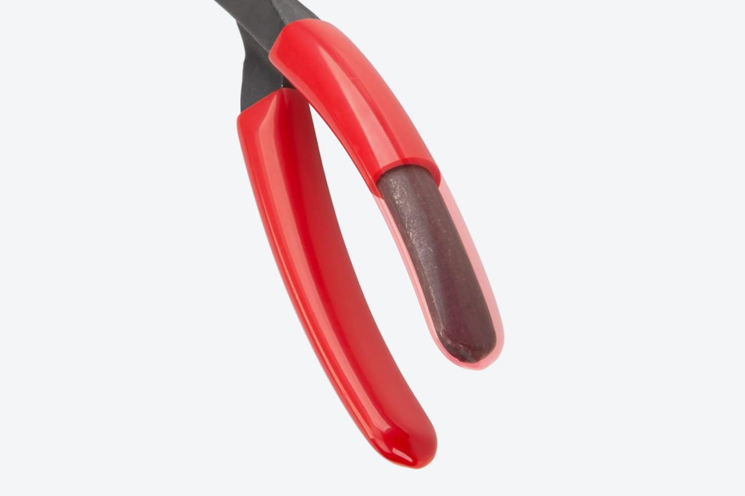 Image of the handles of the pliers