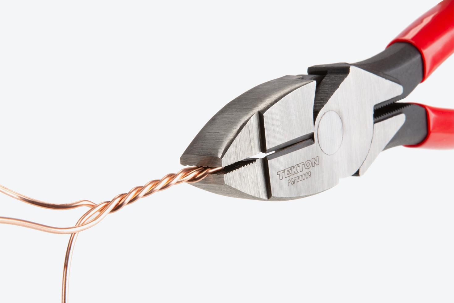 Pliers holding wire