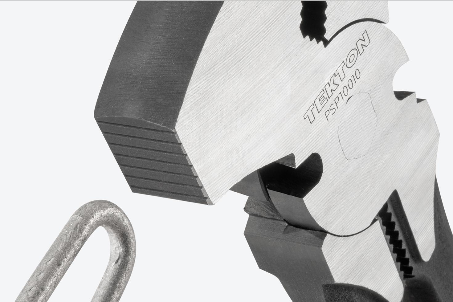 The smooth striking face striking a staple