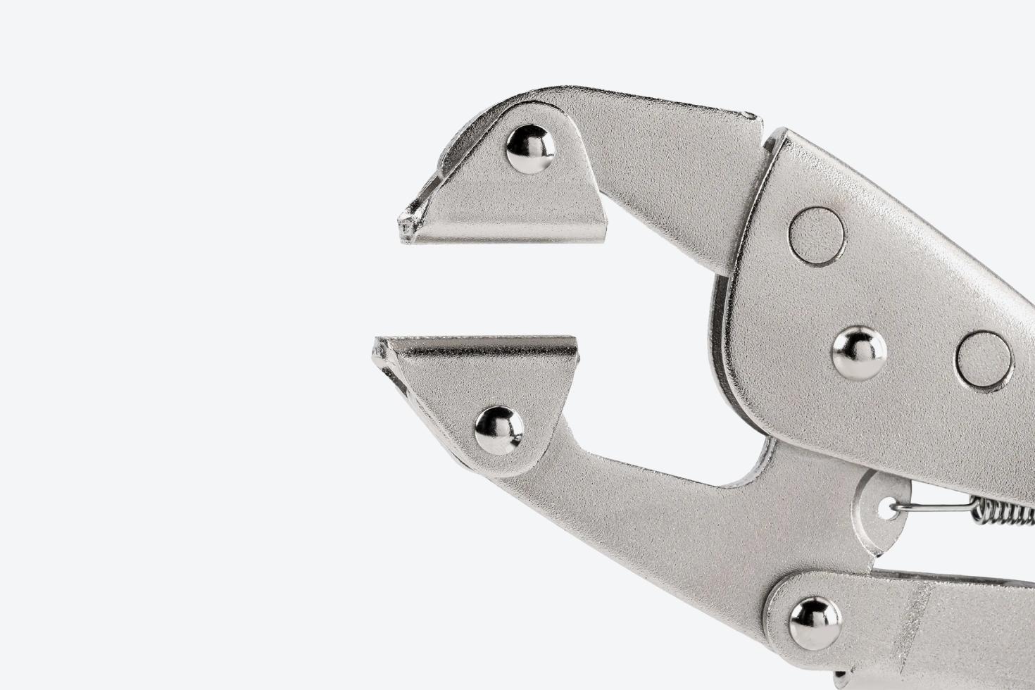 Close-up view of the jaws on locking clamp #CLK11009.