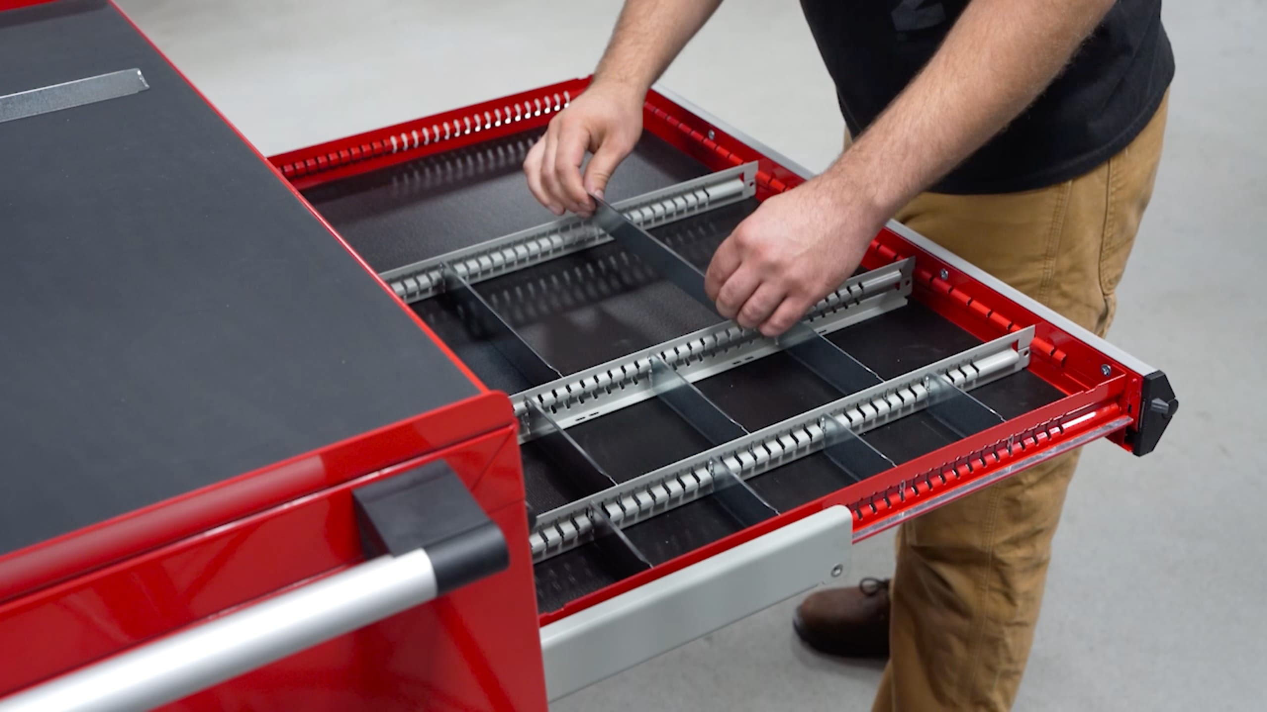 Partition for 3.9 Inch Drawer (fits 18 D in. Upper Tool Cabinets